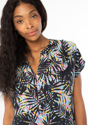 
            
                Load image into Gallery viewer, Tropical Dolman Sleeve Tie Front Top Black/Blue
            
        