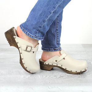 
            
                Load image into Gallery viewer, Kristel Buckle Clog Ivory White
            
        