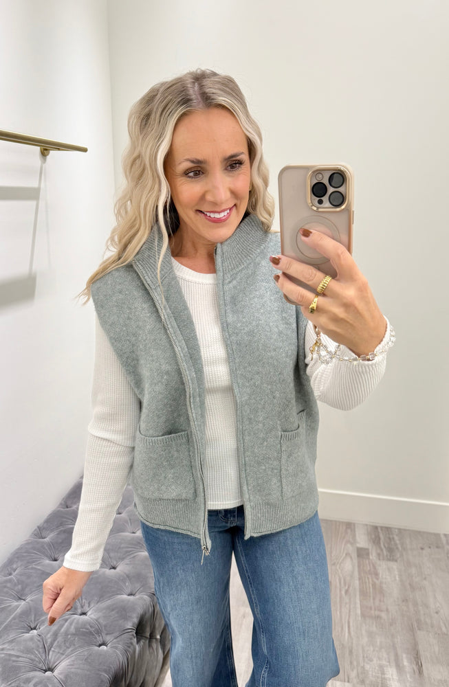 Mock Neck Sweater Vest Light Jade