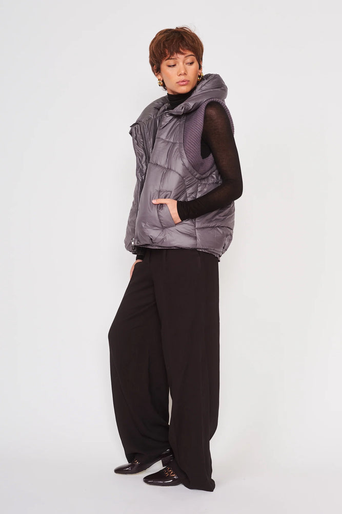 Violet Vest Charcoal