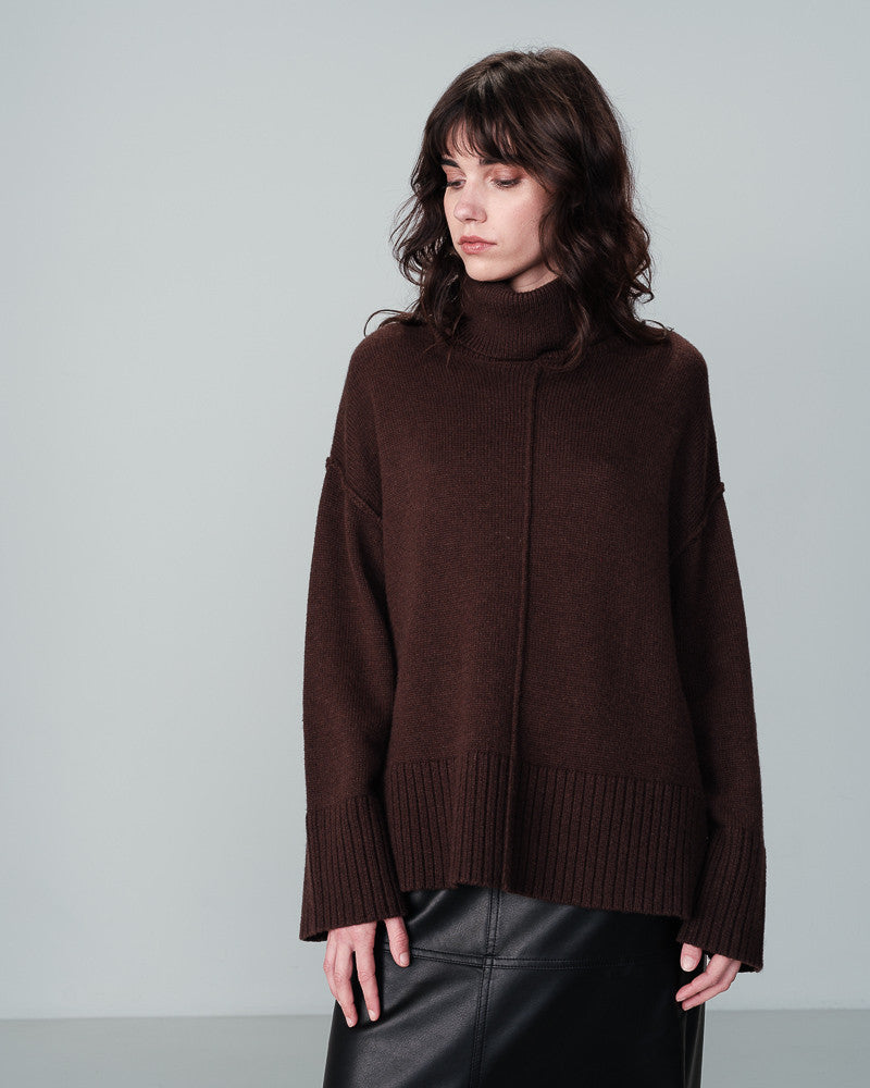 Nicolette Turtleneck Sweater Chocolate-Mapel Boutique