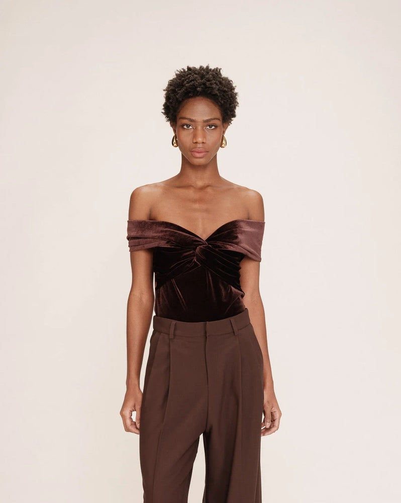 Timeon Off-Shoulder Velvet Bodysuit Chocolate