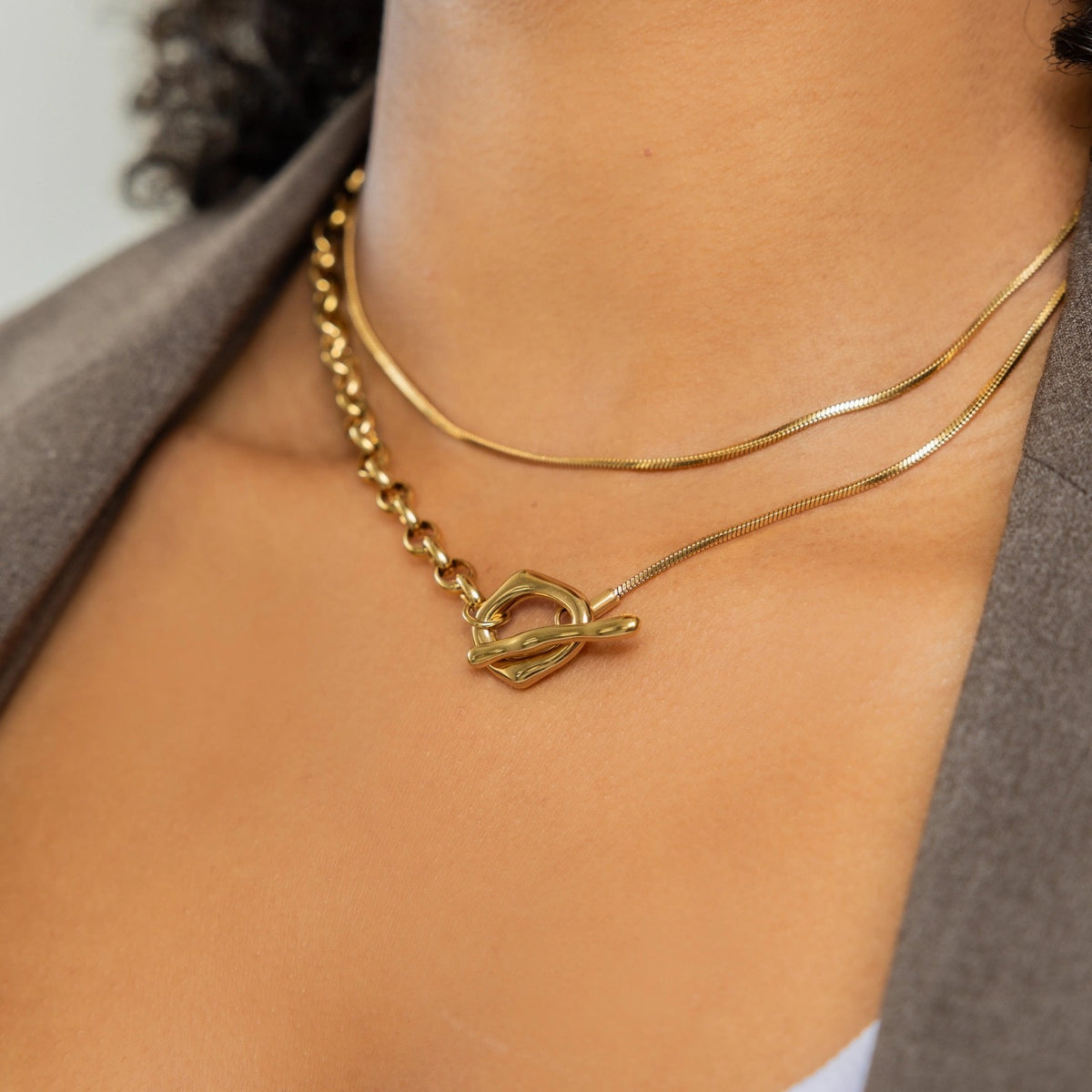 Dual Chain Toggle Necklace Gold Waterproof – Mapel Boutique