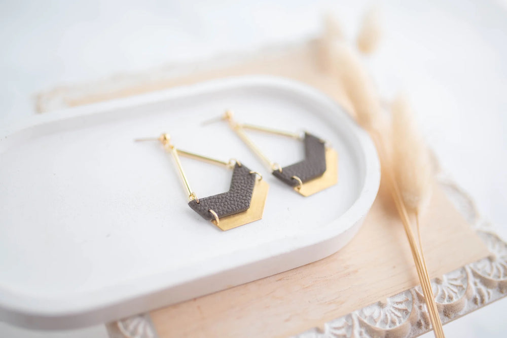 Cozy Cowgirl Arrows Tobacco