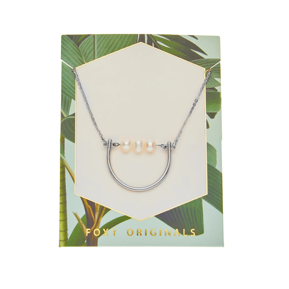 
            
                Load image into Gallery viewer, Oasis Necklace Silver
            
        
