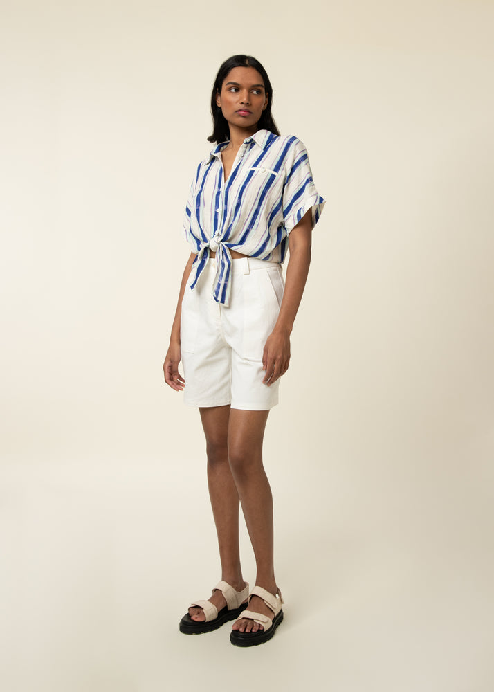 
            
                Load image into Gallery viewer, Candys Top Blanc/Blue Stripe
            
        