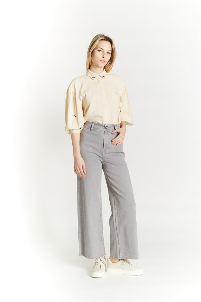 
            
                Load image into Gallery viewer, High Rise Wide Leg Jean True Grey
            
        