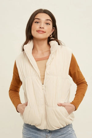 
            
                Load image into Gallery viewer, Valentina Corduroy Padded Vest w/ Pockets
            
        